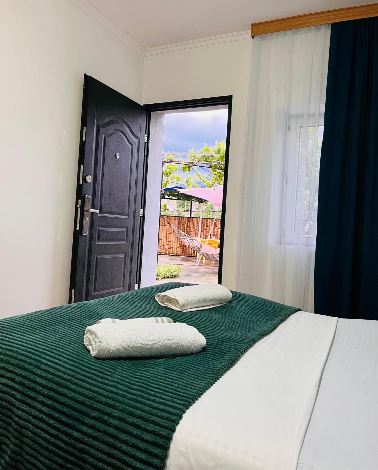 Hotel Sunny Akhaltsikhe  Exteriör bild